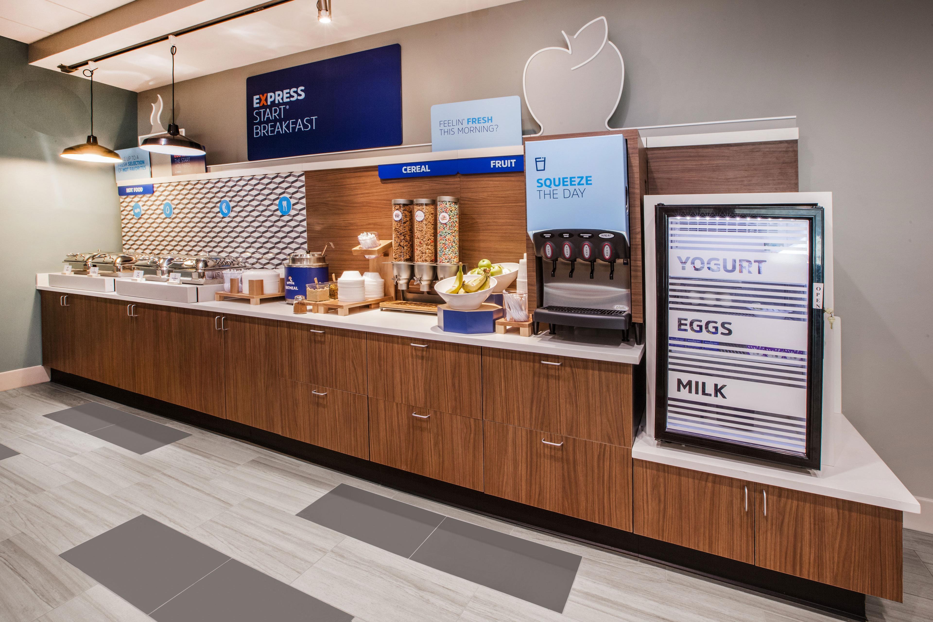 Holiday Inn Express Hotel & Suites Cleveland - Ms By Ihg Extérieur photo