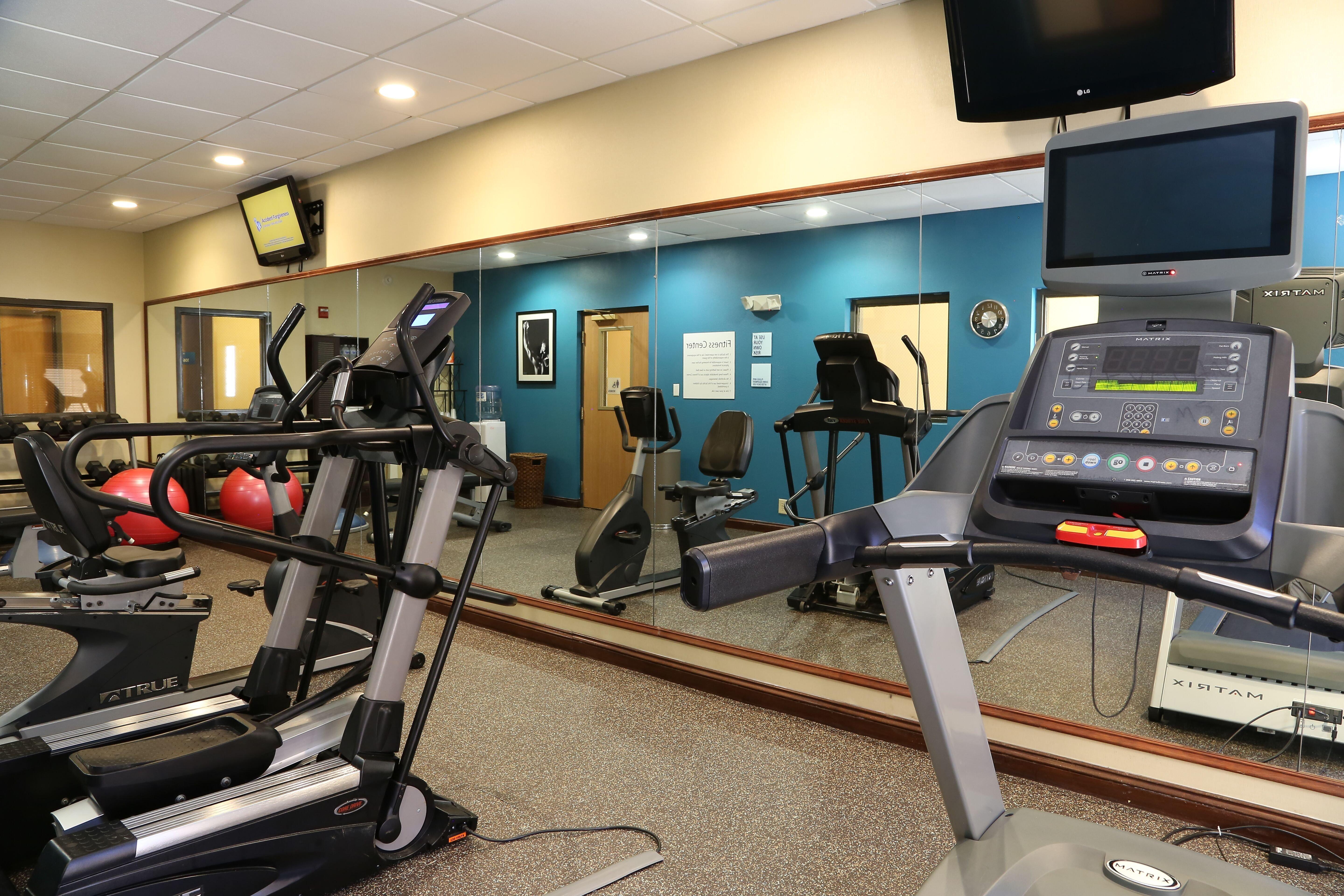 Holiday Inn Express Hotel & Suites Cleveland - Ms By Ihg Extérieur photo